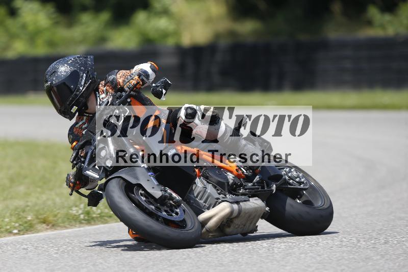 /27 12.06.2025 Ducati Schweiz Trackday Warmup  ADR/gruen-vert/27